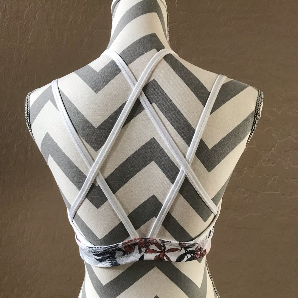 Zella Floral Print Cage Style Sports Bra {White} M - Picture 3 of 8
